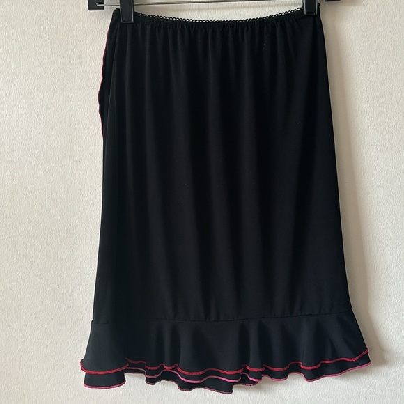 Vintage 90s Amy Byer Salsa Inspired Ruffle Red Pink Trim Mini Skirt in Black - Picture 3 of 9
